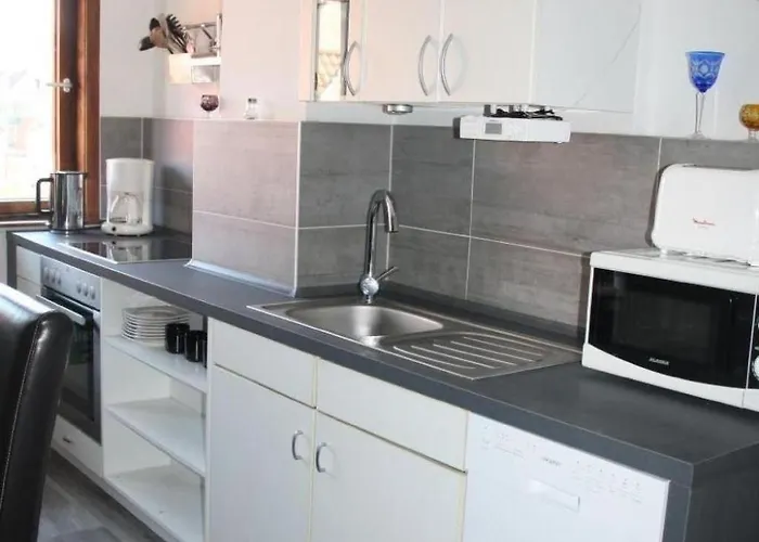 דירה Gemuetliche In Mit Garten Und Grill By Interhome *